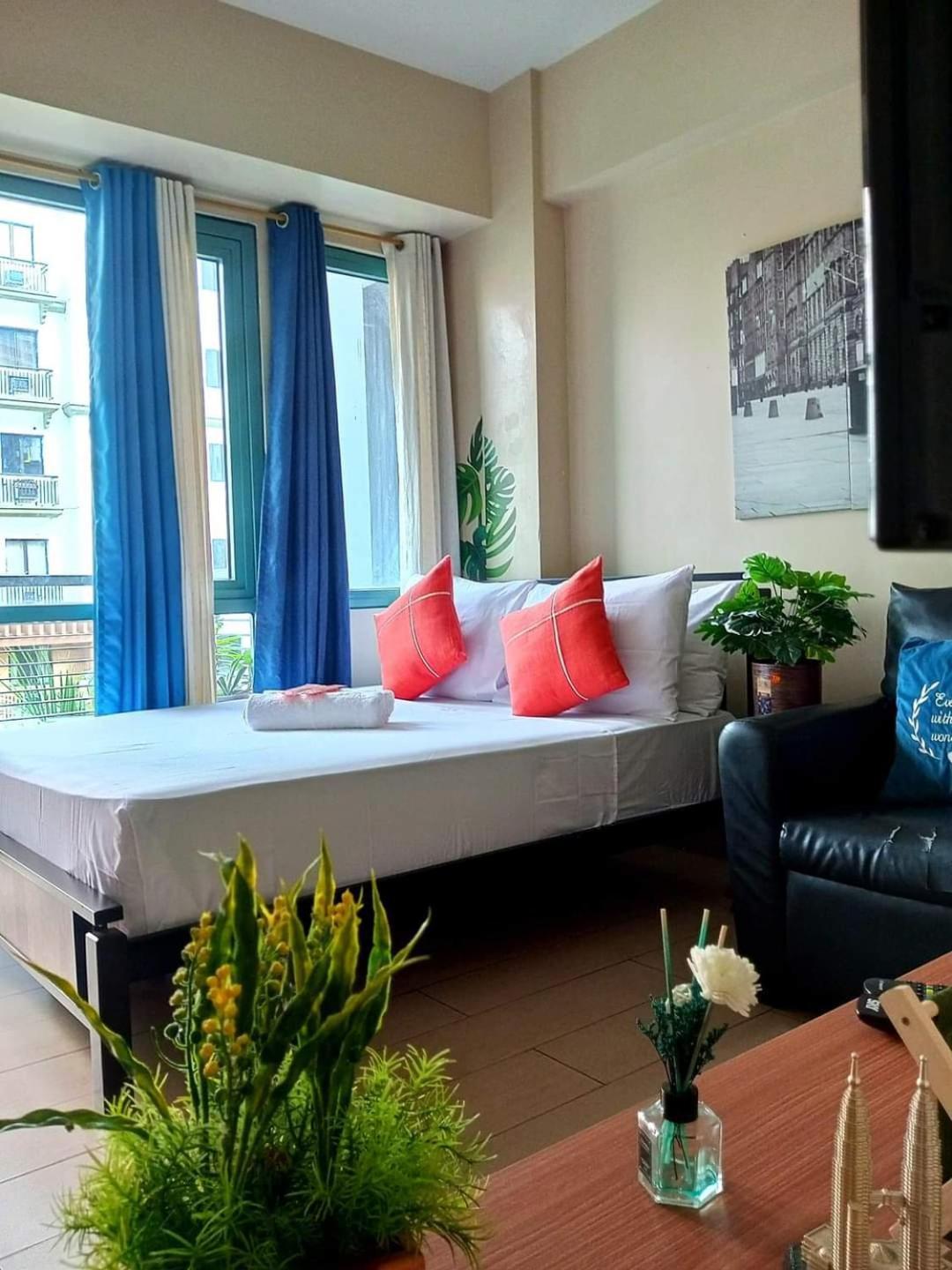 The Palm Tree Condotel Manila Airport ภายนอก รูปภาพ